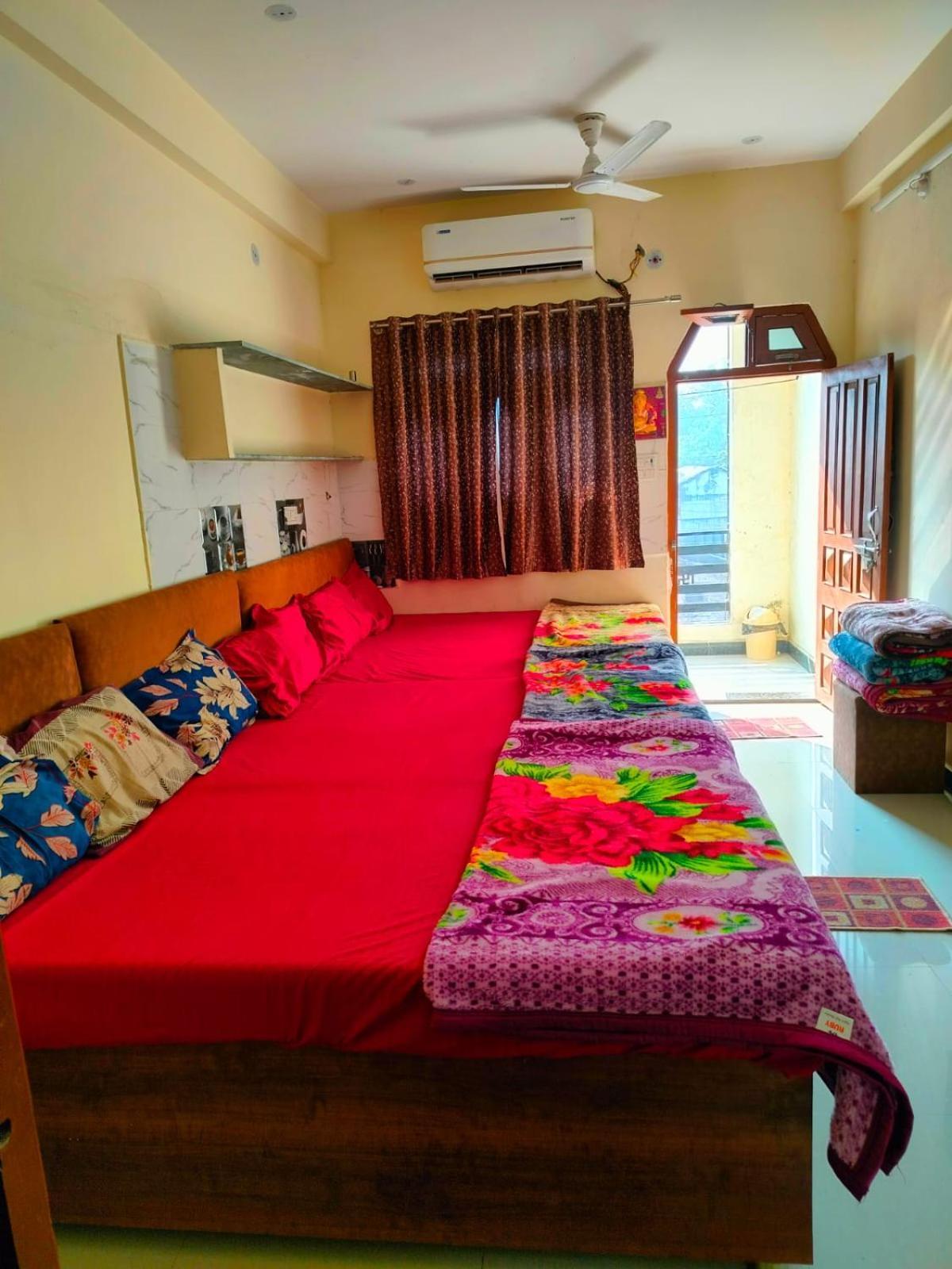 Hotel Maruti Palace Ujjain Exteriör bild